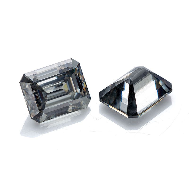 US buyers reviewing moissanite rings at the fair